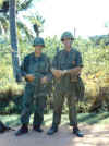 Comanche_Larry_Evans_with_Arty_FO_Bong_Son_1967_from_Evans.jpg (54033 bytes)